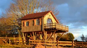 Les Cabanes Des Fontaines - Image 4