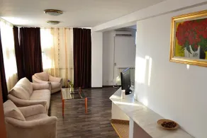 Island Club - Image 4