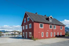 SKROVA LOFOTEN FISHING CENTER - Image 2