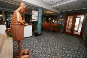 Hotel Waterfront - Image 2