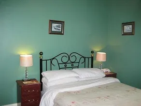 Adare House Bed and Breakfast - Image 4