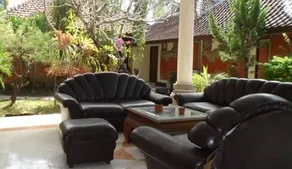 Pollok and Lemayeur Beach Front Hotel - Image 3