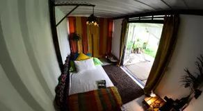 Glamping en Container Sostenible CABINTAINER - Image 2