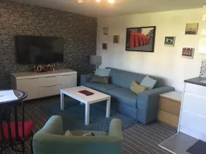 Cosy Lodge Chessington - Image 3