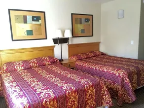 Economy Inn - Image 5
