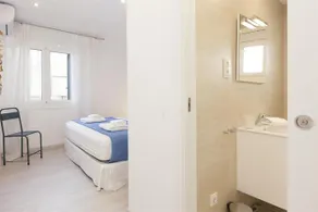 Friendly Rentals Gaudi Penthouse - Image 5
