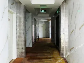 Congress Hotel (Railway Station Main Branch) - Image 2