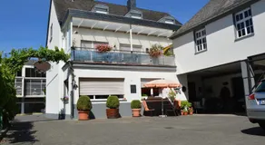 Wein & Gästehaus Ballmann - Image 3