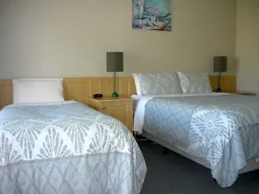 Albany Apartments - Image 5