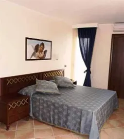 Mucci Hotel - Image 1