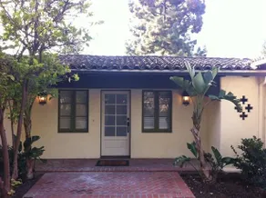 Private Cottage at 5 Star Resort 2 Rooms 2 Baths Suite - Image 2