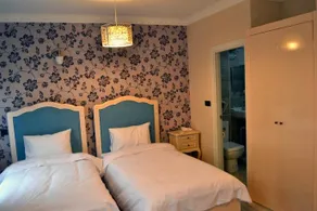 Ixir Hotel - Image 3