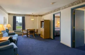 Days Inn Louis/St. Charles - Image 5