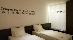 Hotel Emporium - Image 5