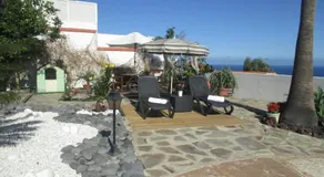 Apartamento en zona residencial con vistas al mar. - Image 3