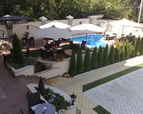 Garni Hotel Vila Lago - Image 2