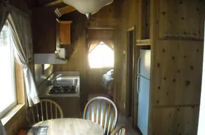 Yosemite Lakes Cabin 42 - Image 5