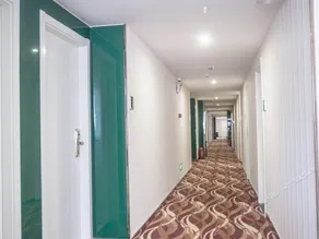 jinshutian Business Hotel - Image 4