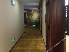 Runzhou Boutique Hotel - Image 2