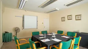 Holt Lodge - Image 4