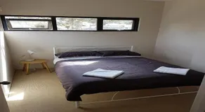 Architecturally designed beach house - Image 3