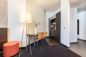 Select Hotel The Wall Berlin - Image 3