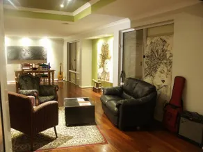 DAVE'S ART HOUSE - Image 4