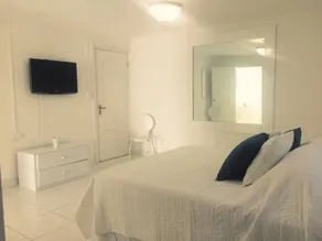 White Cloud Apartment - Image 1