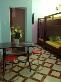 Stay Awhile Hostel And Apartments - Image 3