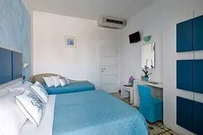 Hotel Capitol - Image 5