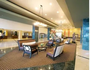 MiamiBeachFront + Pool + Parking 4 - Image 3