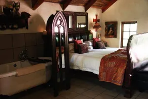 Fox’s Hill Guesthouse - Image 2