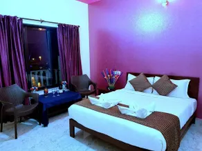 Hotel Hill Rock - Image 3