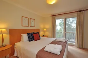 Villa Shiraz Located Within Cypress Lakes - Image 5