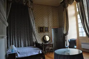 Chateau De Lanquais - Image 5
