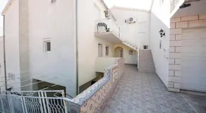 Apartments Villa Lagarrelax - Image 5
