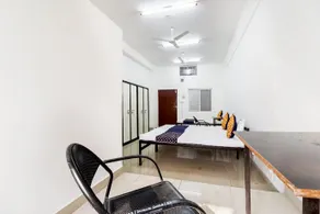 SPOT ON 65123 Raj Service Apartments - Image 2