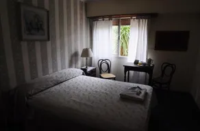 De La Paz - Image 5