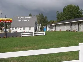 Motel Lakewood - Image 2