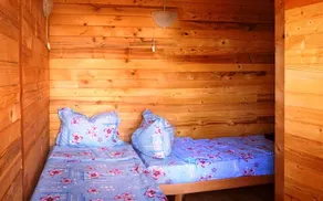Elga's Punk Rock Hostel - Image 5