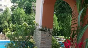 Perla Family Hotel - Image 2