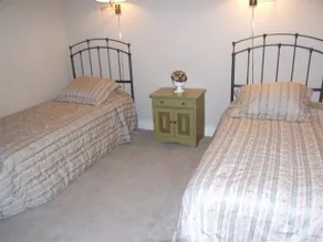 Layla's Riverside Lodge - Image 4