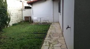 Jolie villa individuelle meublee de plein pied avec jardin - Image 2