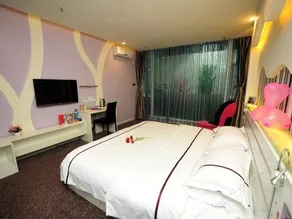 YUNZHISHANG THEME HOTEL (KUNMING QINGNIAN ROAD XIAOHUAYUAN) - Image 5