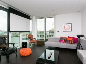 Veeve 2 Bed Penthouse With Balcony Views Stamford Square East Putney - Image 2