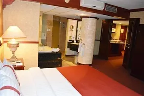 Welcome Inn Motel - Image 5
