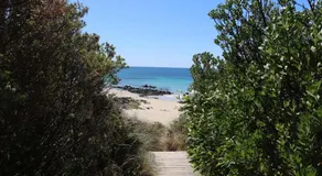 Sisters Beach Paradise - Image 5