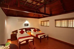 Kunnathur Mana Ayurveda Heritage Resort - Image 5