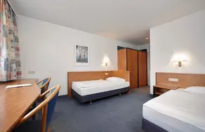 NKF Hotel - Image 2