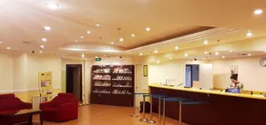 Home Inn - Image 2